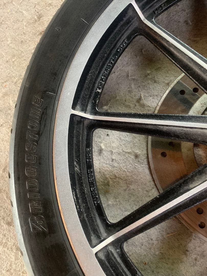 スポーツスター　ホイール