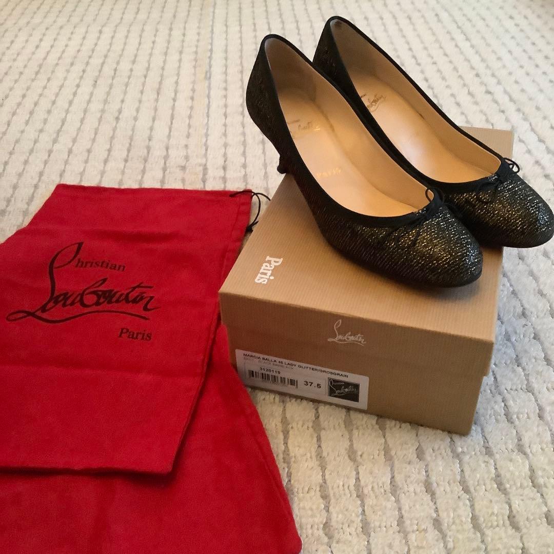 Christian Louboutin ブラック パンプス