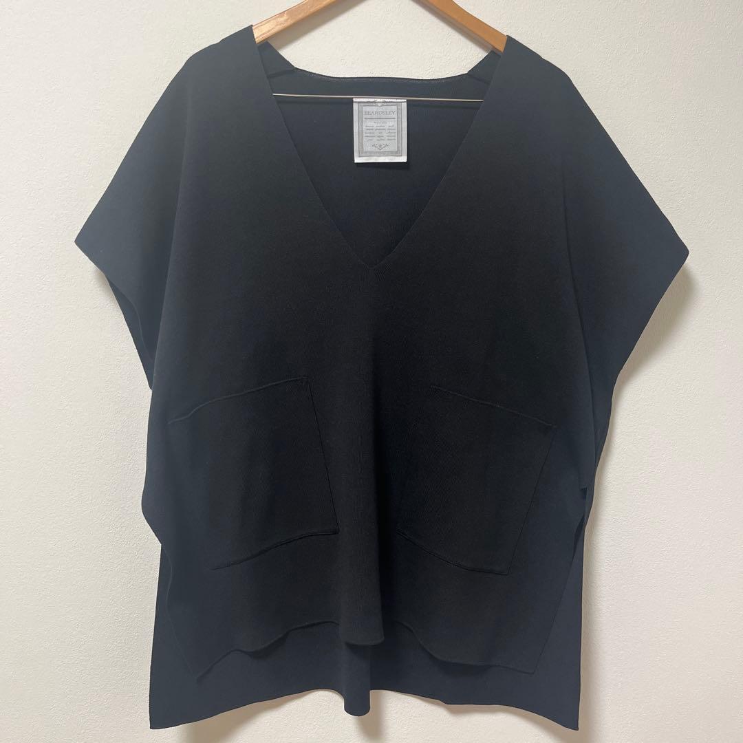 美品 BEARDSLEY ビアズリー　Vネックニットベスト 黒 フリーサイズ