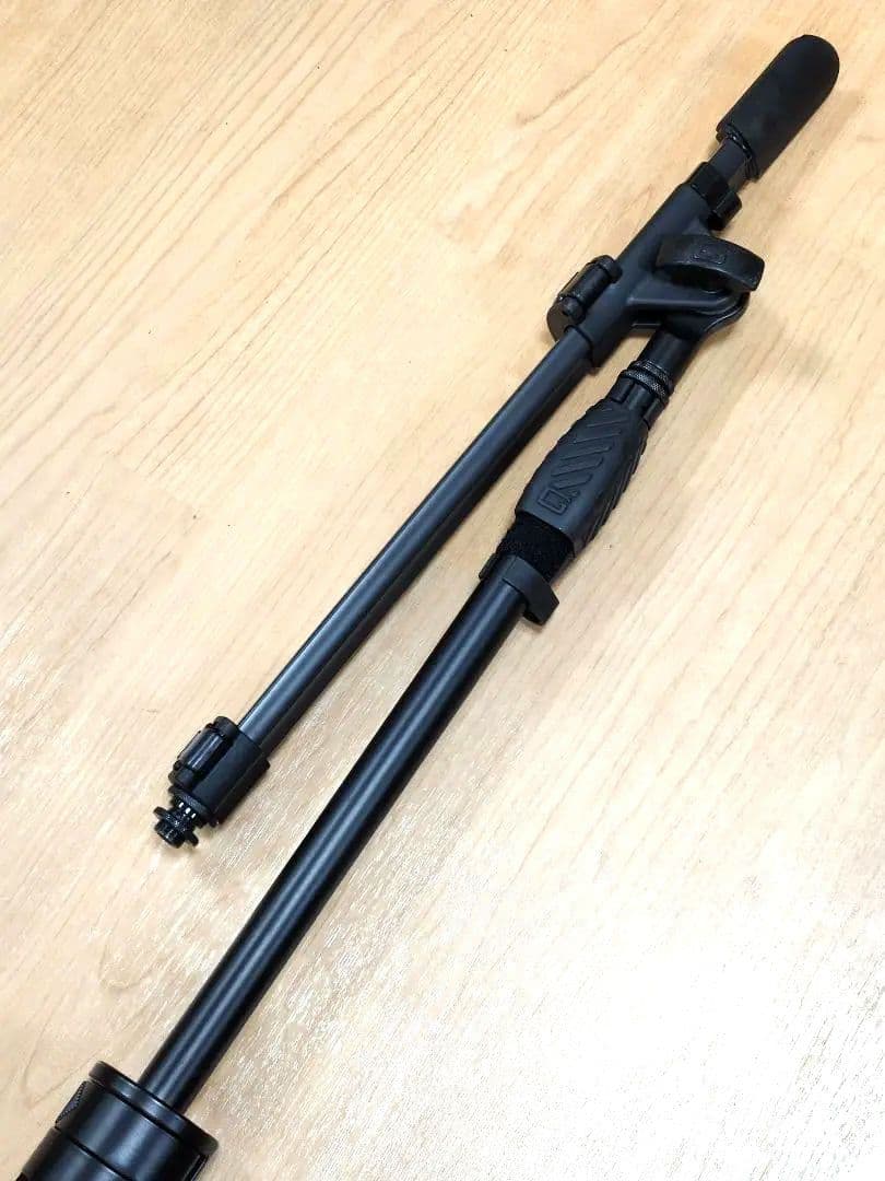 gator マイクスタンド 三脚式 黒と赤