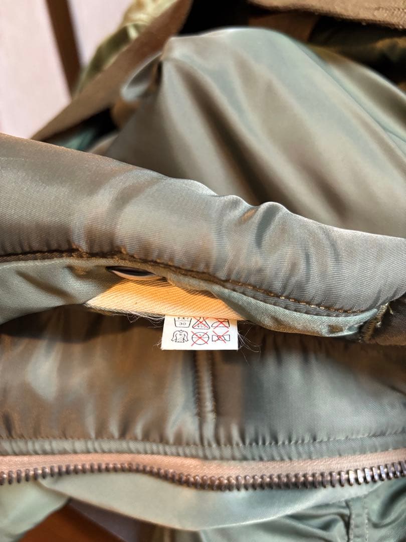 ワ*ラ様 U.S. AIR FORCE B-15Dフライト緑オリーブグリーンUS