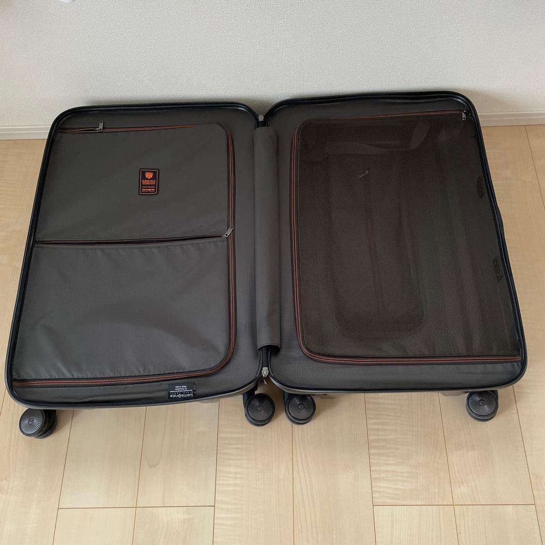 サムソナイト超軽量キューブライト76 (コスモライト高級) 無料預入最大サイズ