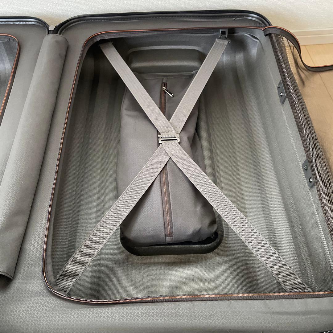 サムソナイト超軽量キューブライト76 (コスモライト高級) 無料預入最大サイズ