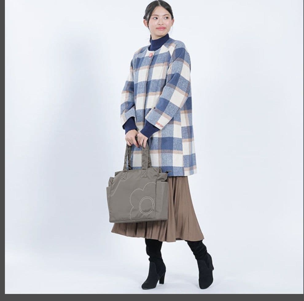 【新品・タグ付き】ナイロンデイジーステッチ トート（グレー）