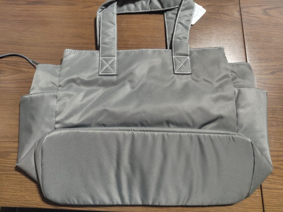 【新品・タグ付き】ナイロンデイジーステッチ トート（グレー）