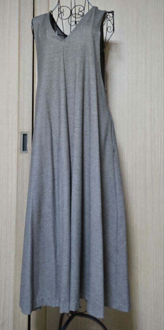 新品同様ビアズリーフレアジャンバースカート