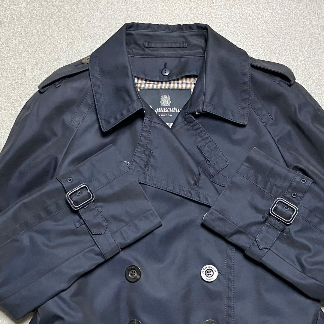 アクアスキュータム トレンチコート レッドライナー付き ベルト ネイビー