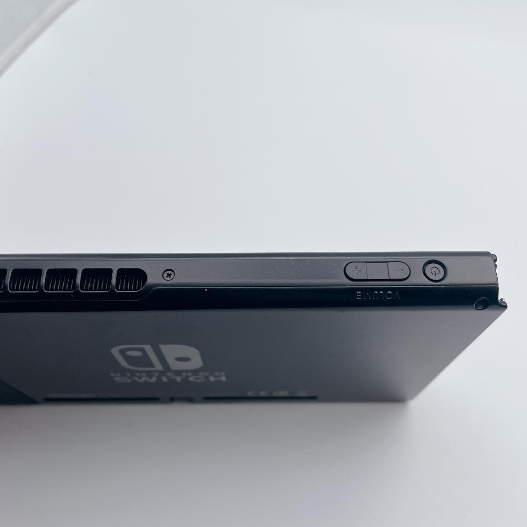 【概ね美品】Nintendo Switch 本体のみ HAC-001 2017年