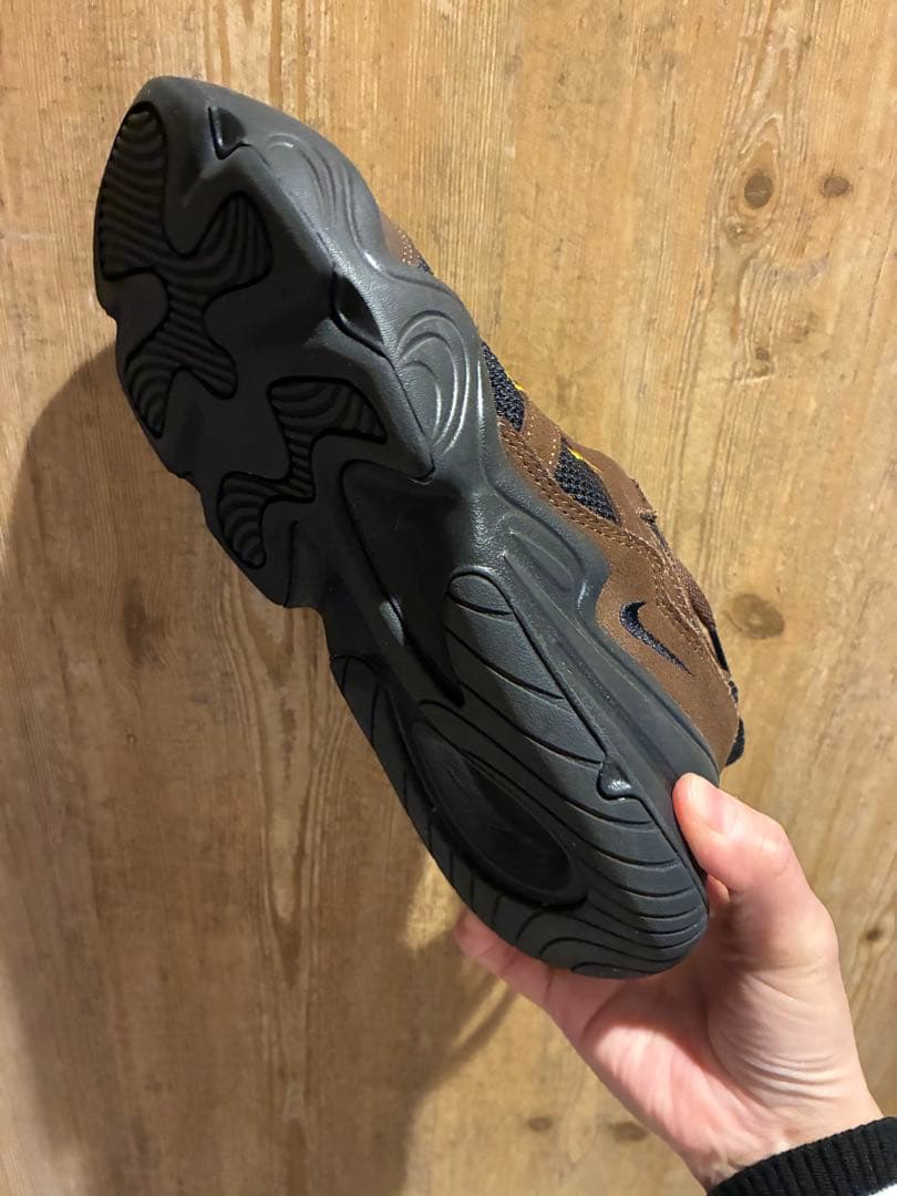 NIKE TECH HERA スニーカー