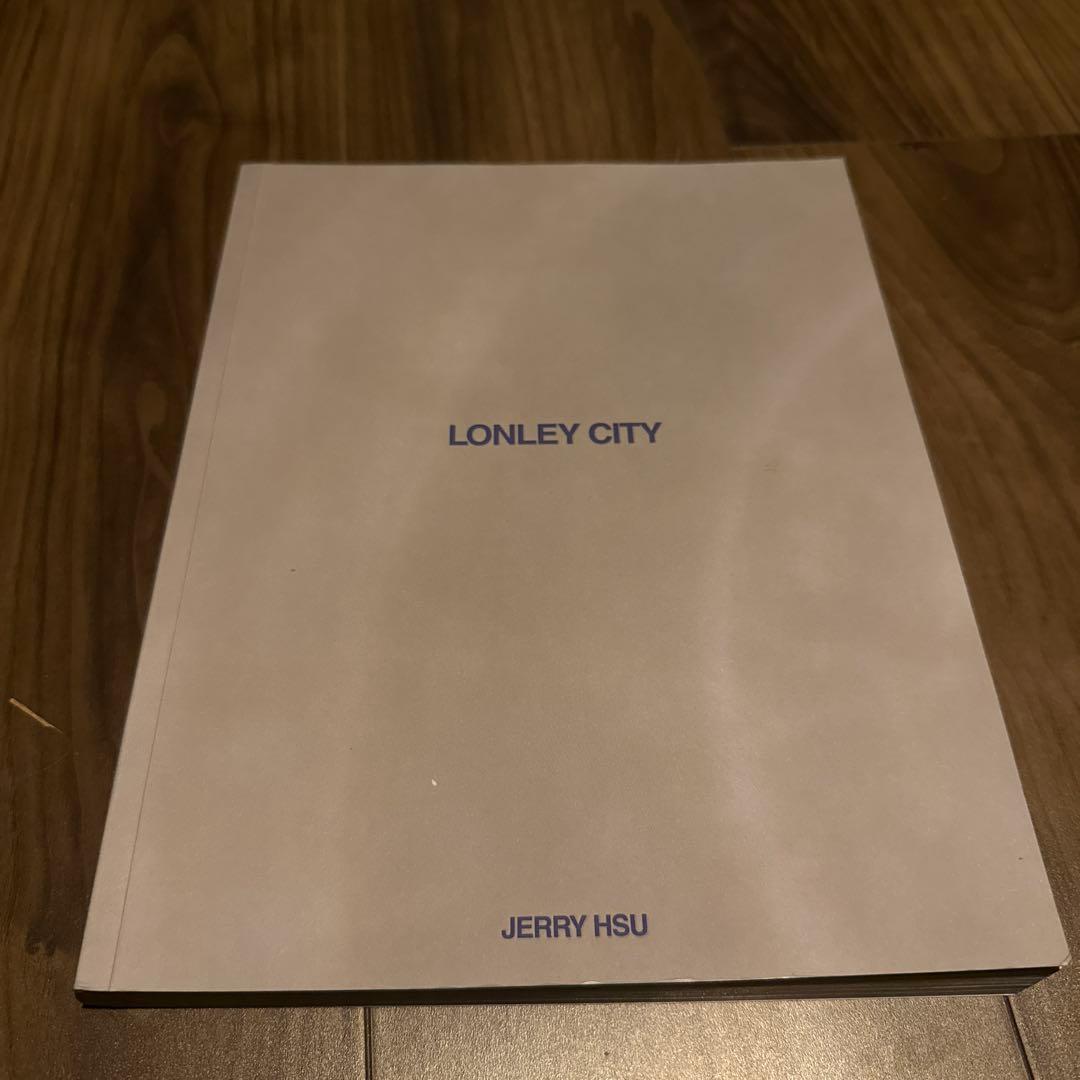 洋書 JERRY HSU LONLEY CITY