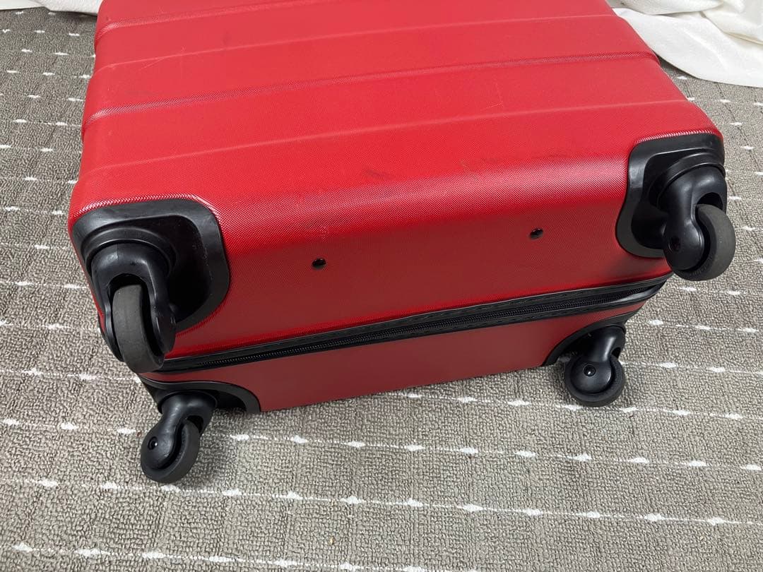 無印良品 ストッパー付き ハードキャリーケース 中型（60L） レッド