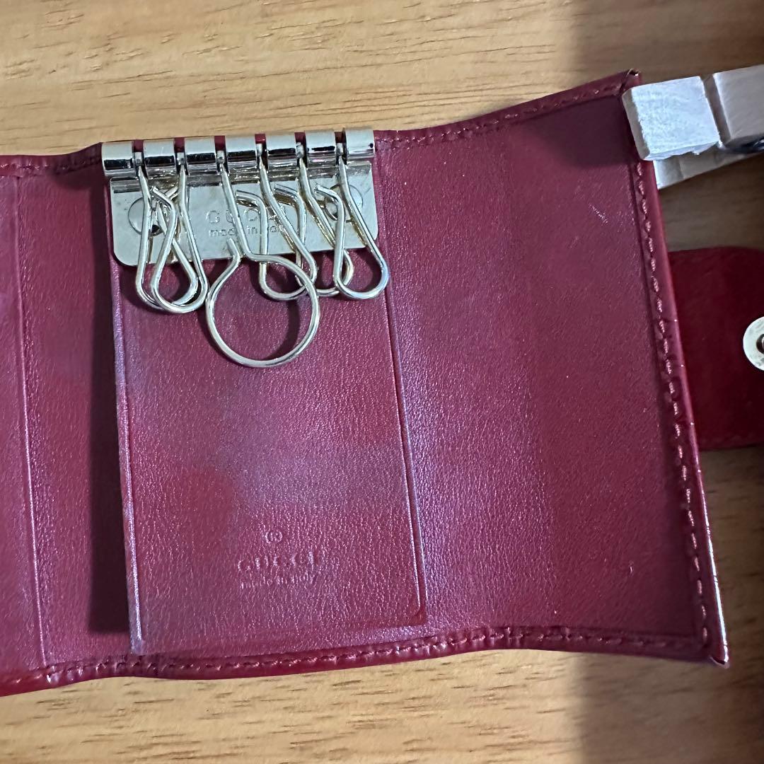 GUCCI グッチ 6連キーケース　エナメル 赤 ハートプレート