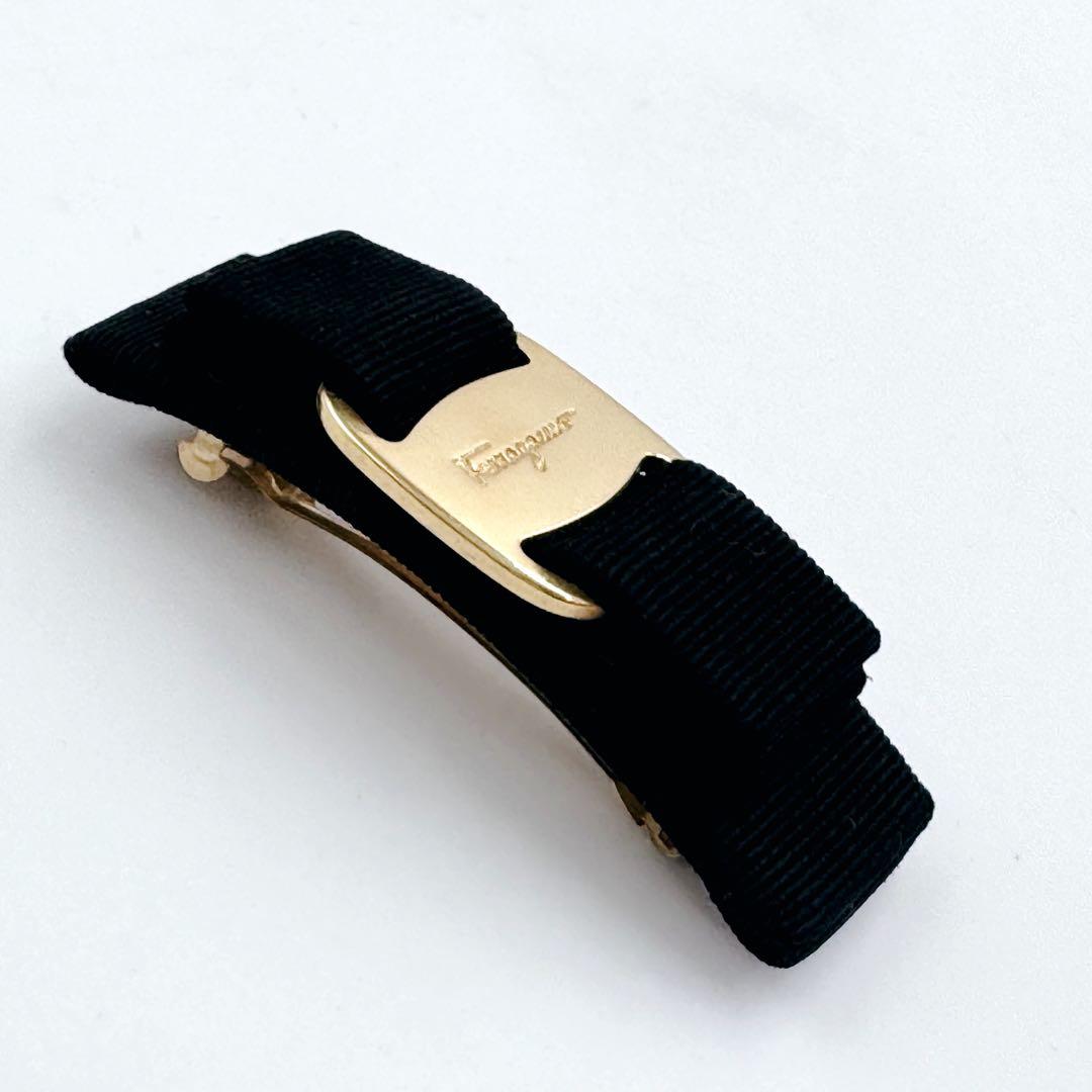 ✨箱付✨　サルヴァトーレ フェラガモ　ヴァラリボン　バレッタ　ヘアクリップ　黒