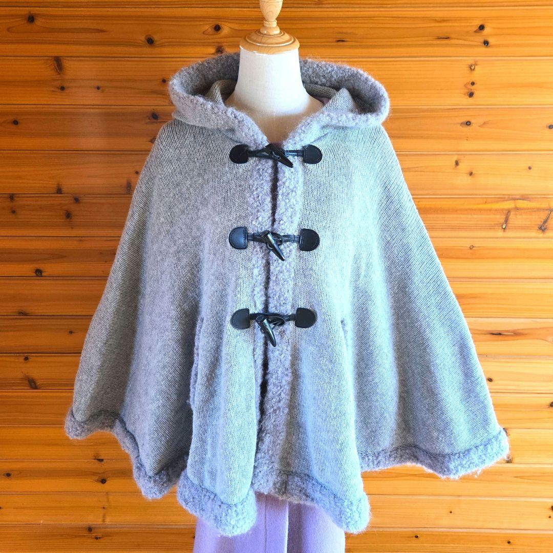 バーバリーブルーレーベル ポンチョコート ケープ マント ボア ファー フード