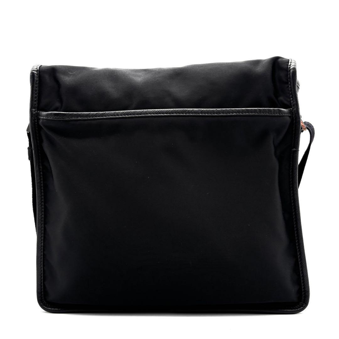 極美品 プラダ ショルダーバッグ フラップ 三角ロゴ 白タグ 斜め掛け ブラック