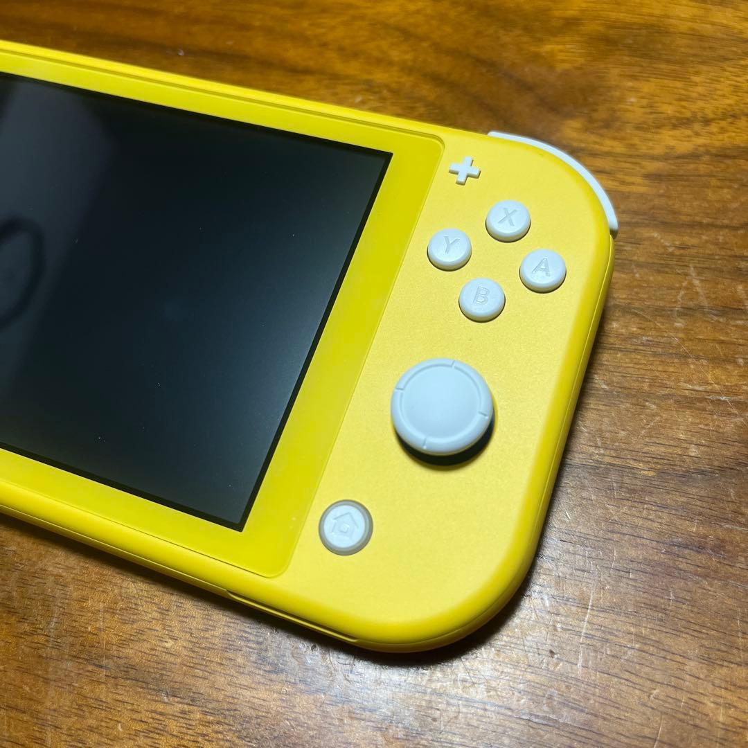 Nintendo Switch ライト　イエロー箱付き