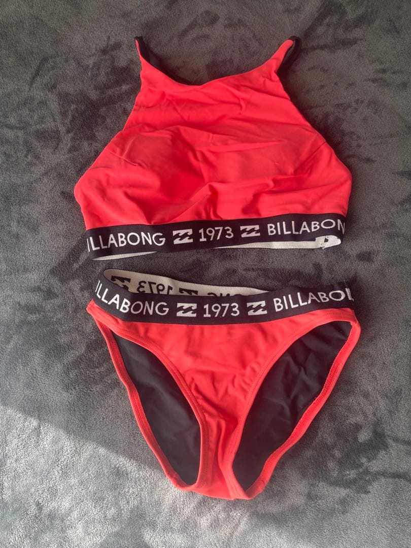 着画ありBILLABONG ビラボン セパレート水着 ビキニ　ショッキングピンク