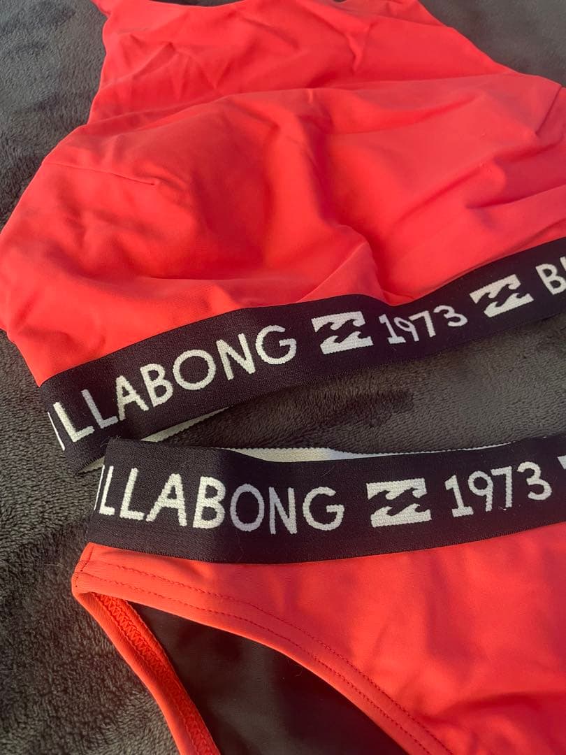 着画ありBILLABONG ビラボン セパレート水着 ビキニ　ショッキングピンク