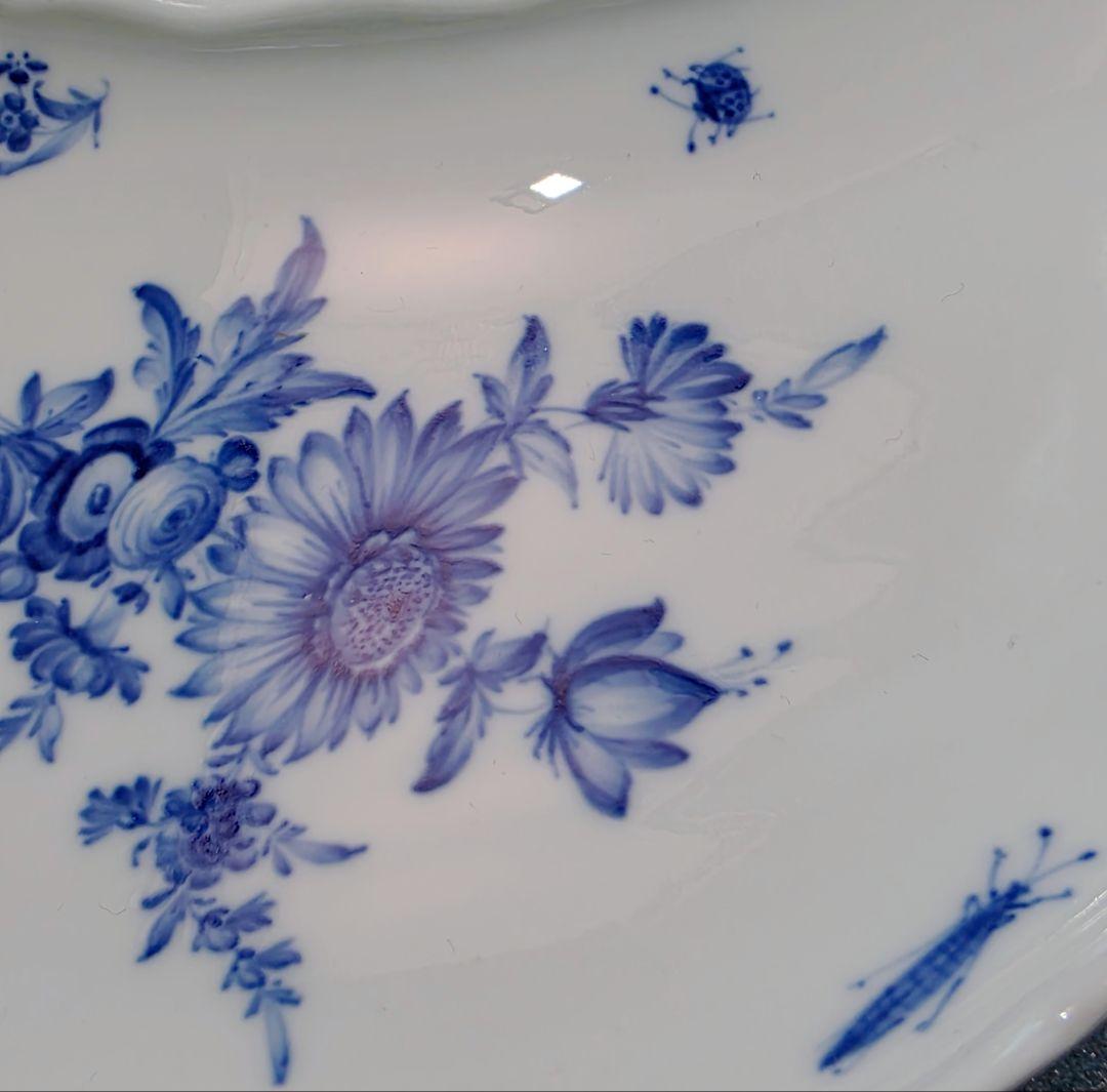 マイセン ブルーフラワー:ブルーメ インセクト三日月型皿