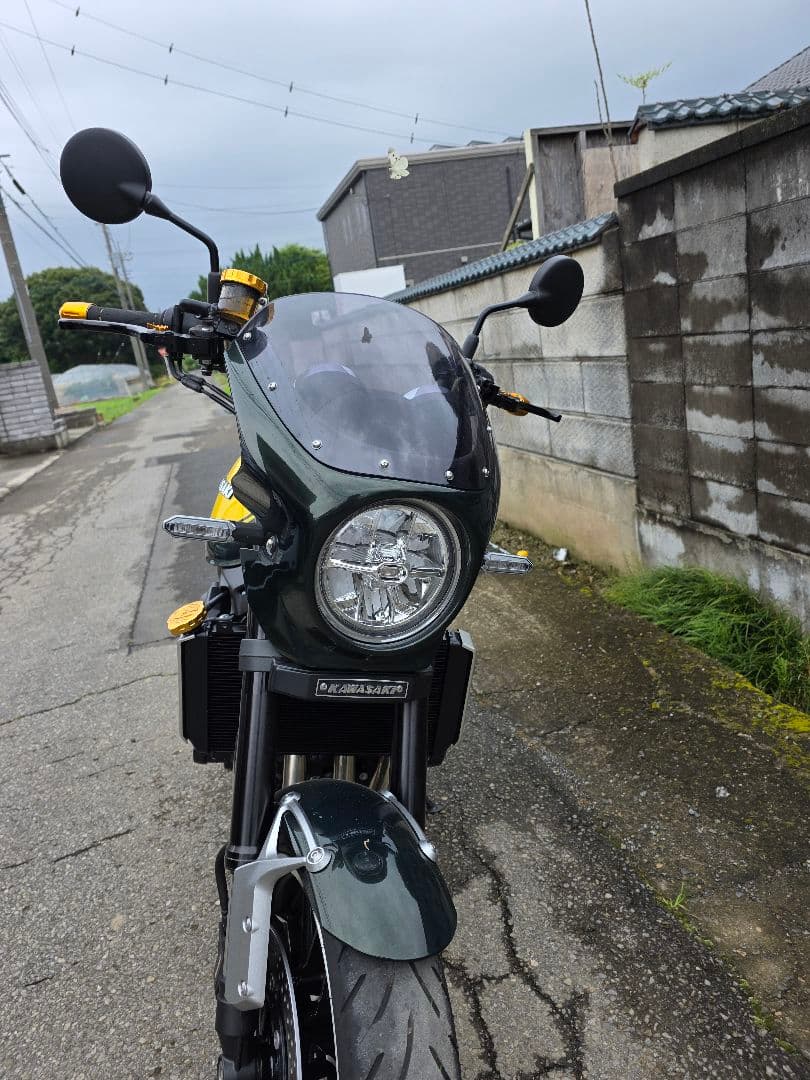 モリモリ　　z900rs シックデザイン ロードコメット イエローボール