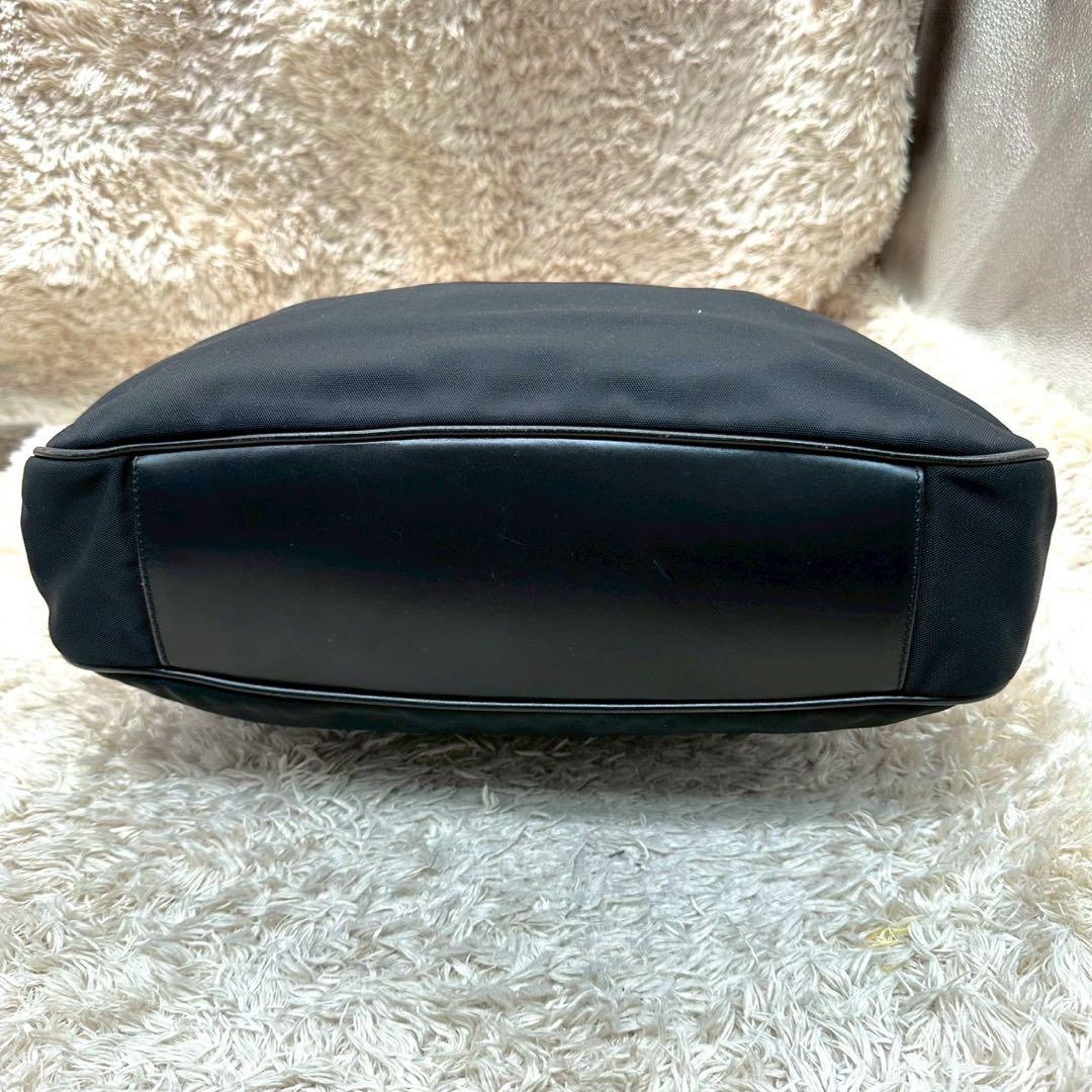 【美品】グッチ ハンドバッグ ブラック バンブー キャンバス ユニセックス