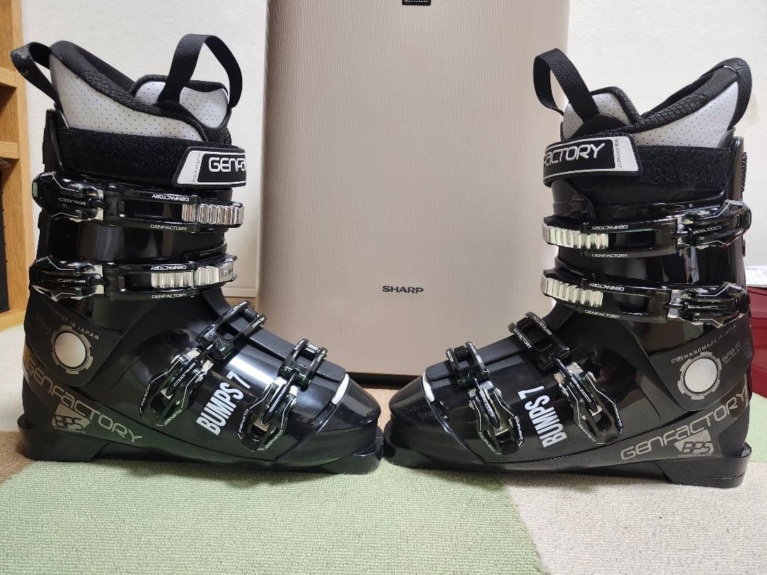 GENFACTORY BUMP'S 7S 黒 男性用スキーブーツ