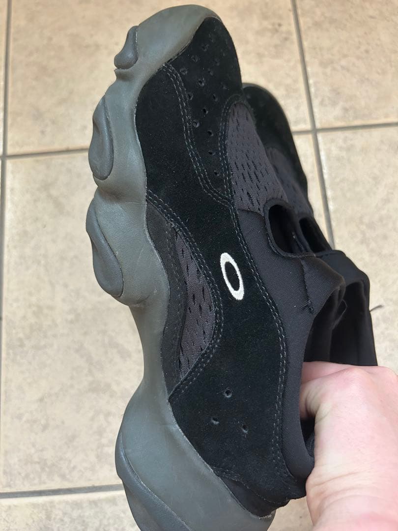 Oakley ブラック スニーカー