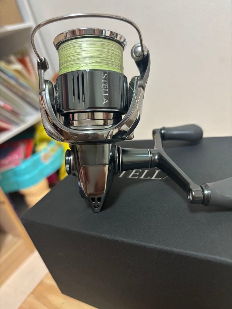 【美品】SHIMANO 22 STELLA C3000SDHHGスピニングリール