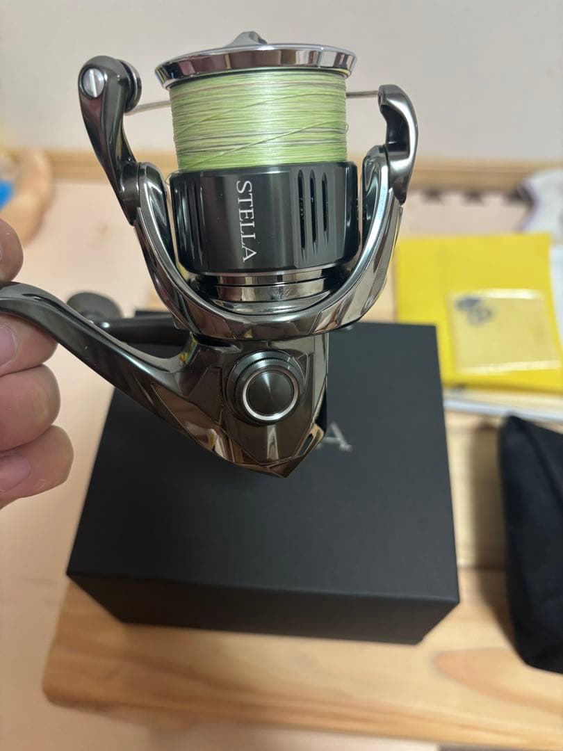 【美品】SHIMANO 22 STELLA C3000SDHHGスピニングリール