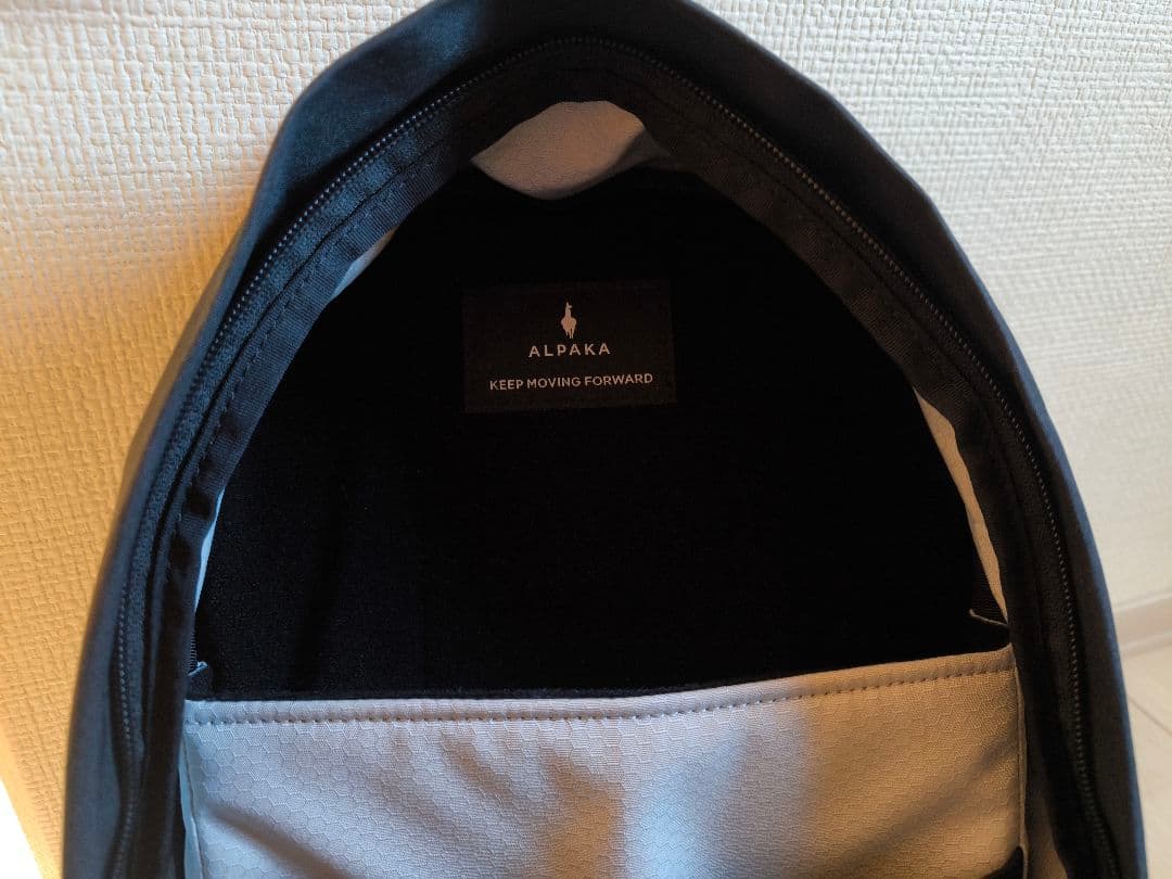 アルパカ メトロバックパック 12L ブラック Alpaca