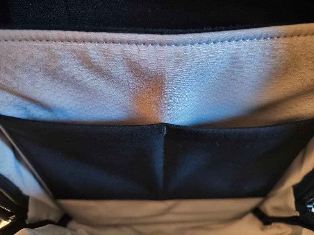 アルパカ メトロバックパック 12L ブラック Alpaca