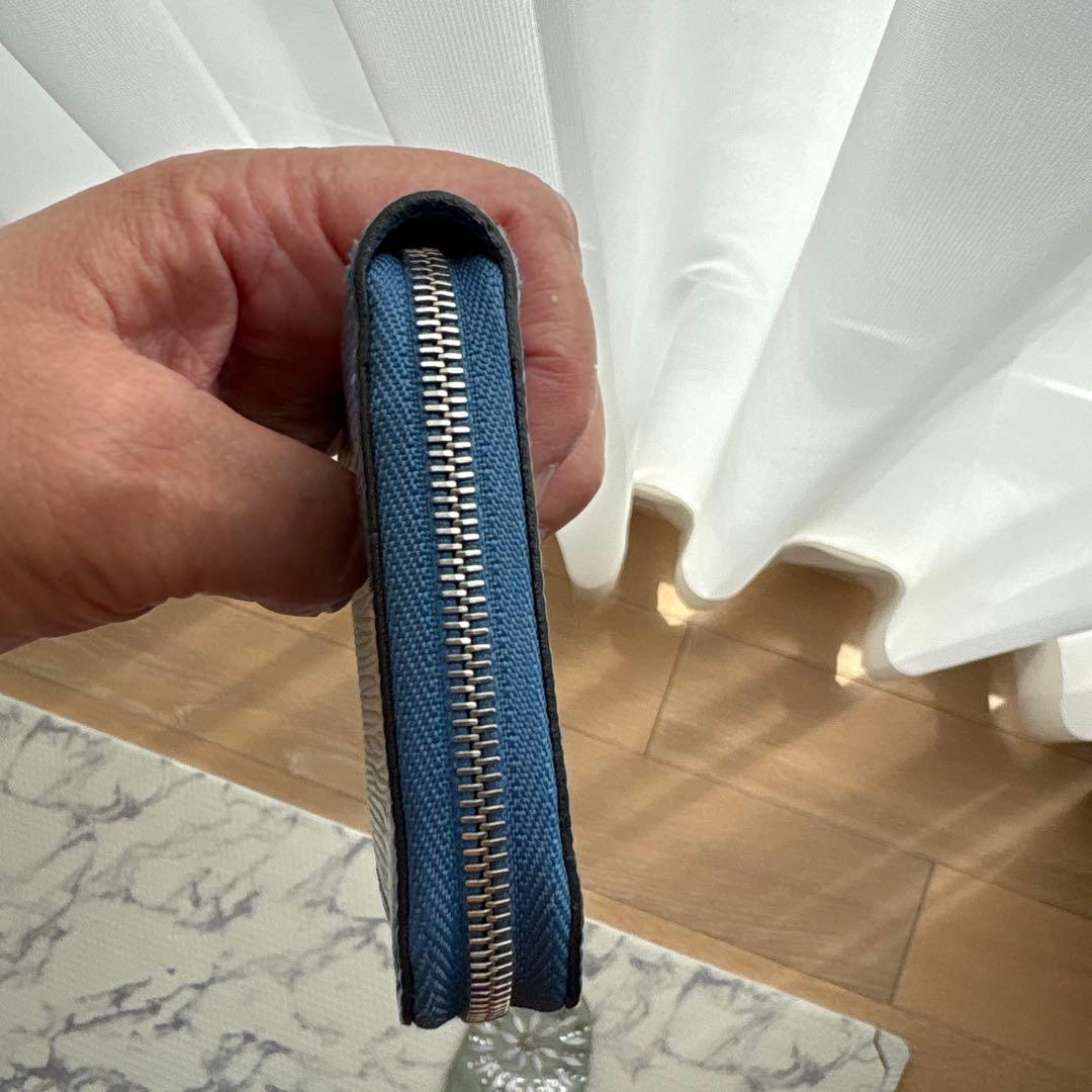 ルイヴィトン エピ ジッピーパース 小銭入れ 財布 ブルー