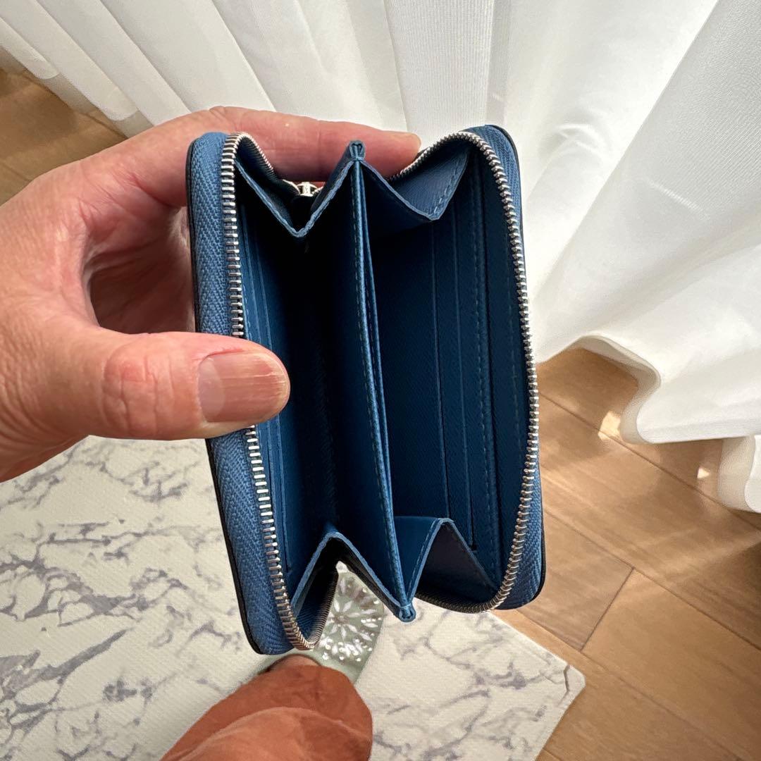 ルイヴィトン エピ ジッピーパース 小銭入れ 財布 ブルー
