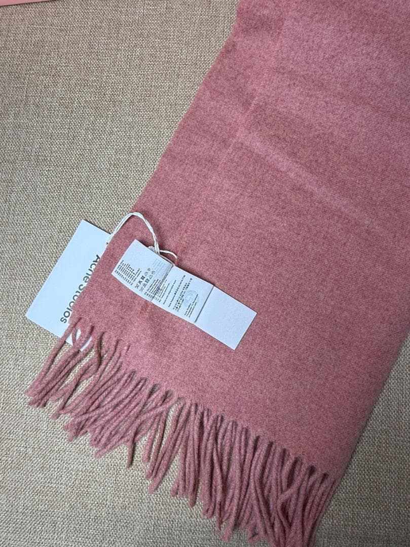 美品 Acne Studios ピンク マフラー ウール フリンジ付き