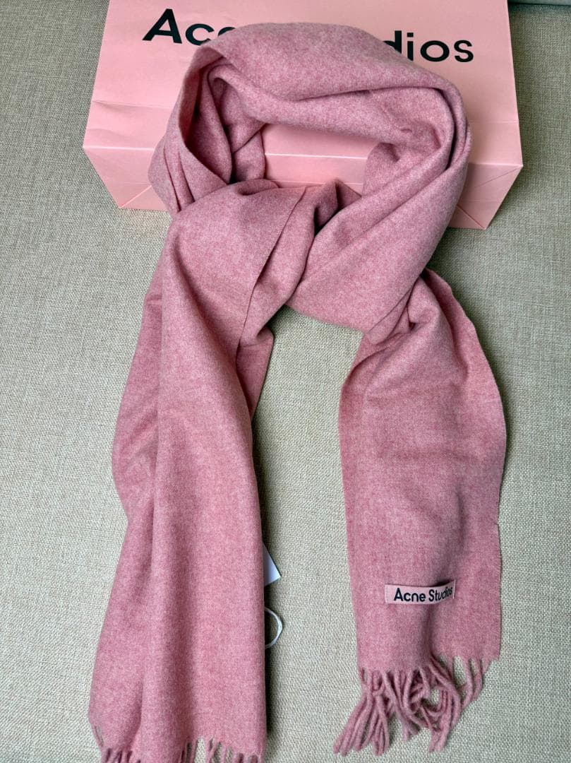 美品 Acne Studios ピンク マフラー ウール フリンジ付き