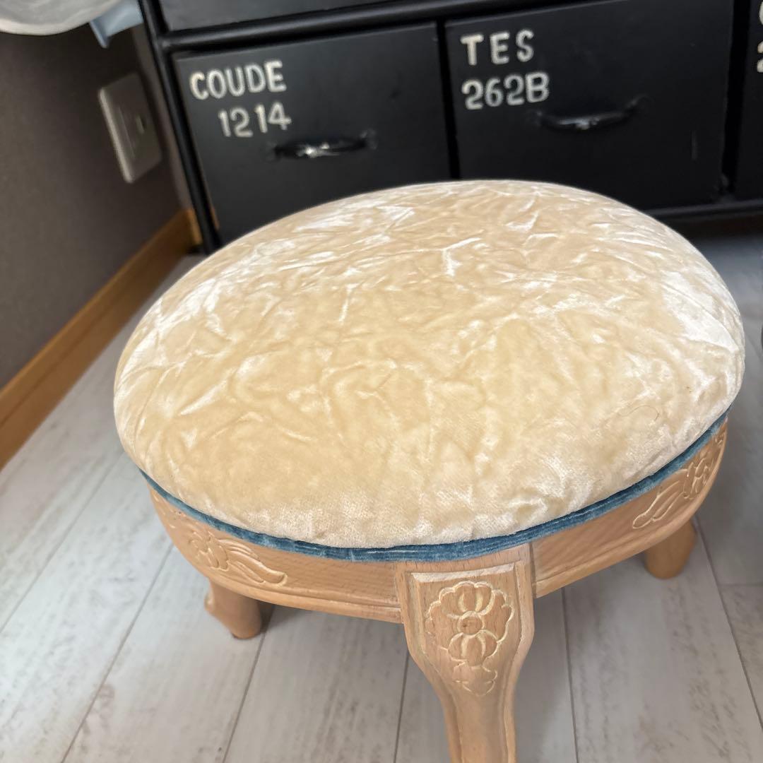 フットスツール　色褪せなし　美品　ベルベット　2脚セット　アフタヌーンティー