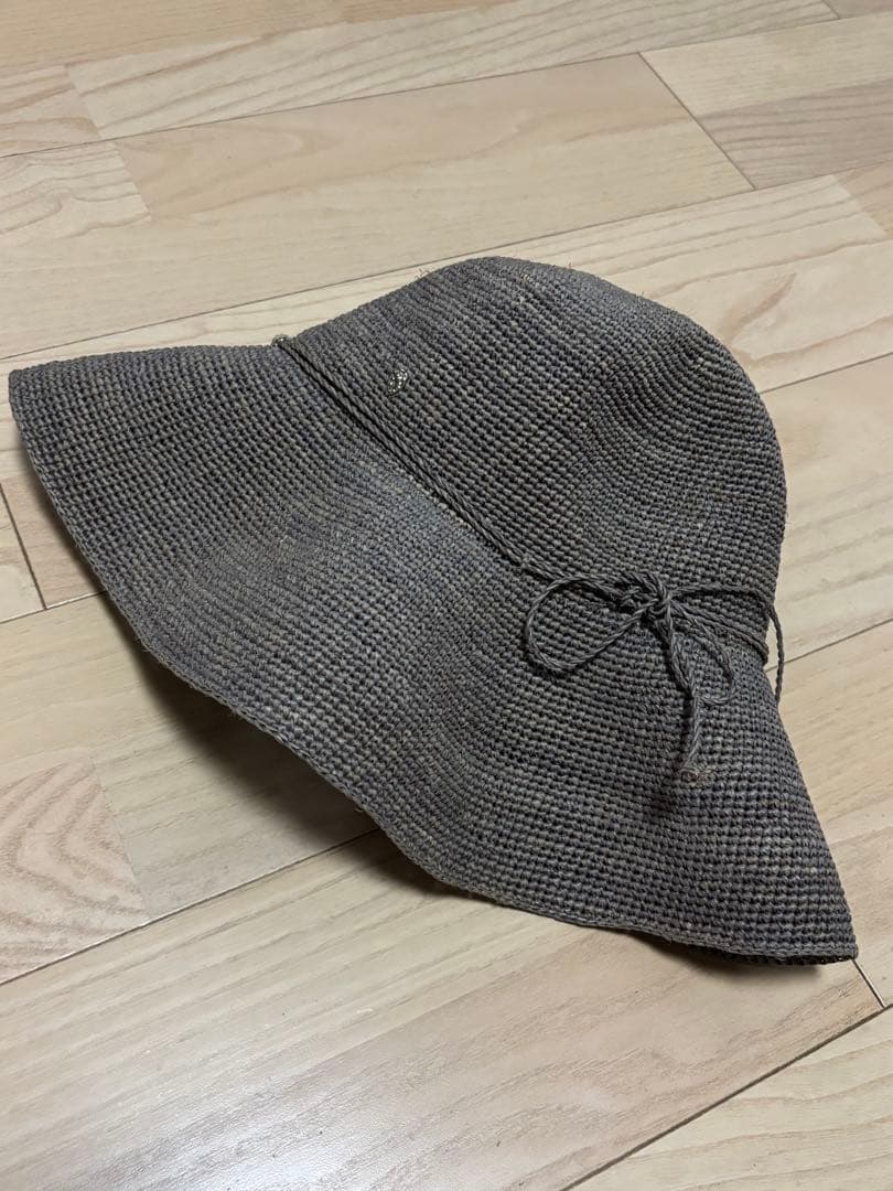 Helen Kaminski 帽子