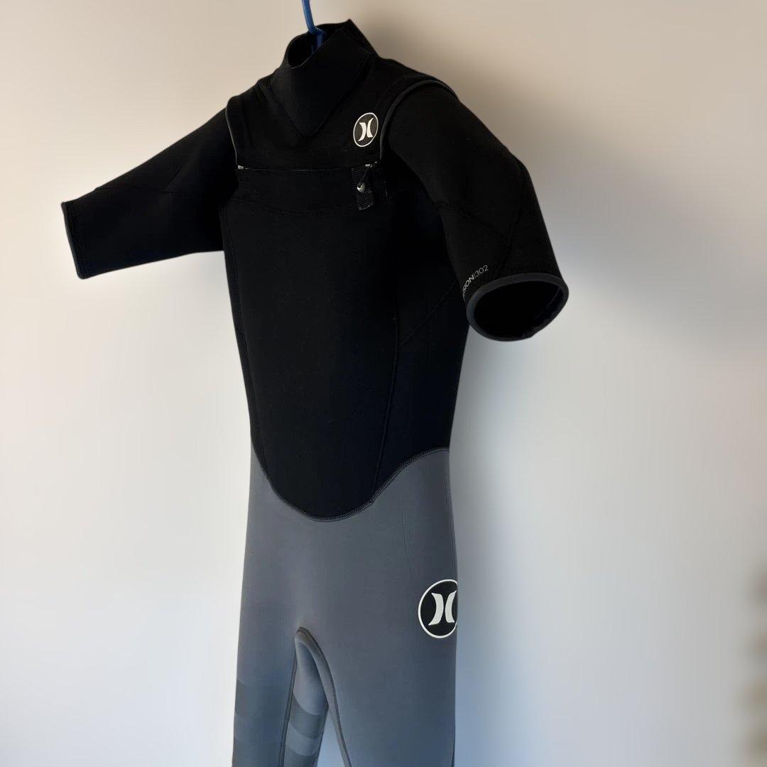 Hurley ウェットスーツ　シーガル 3mm ハンガー付き