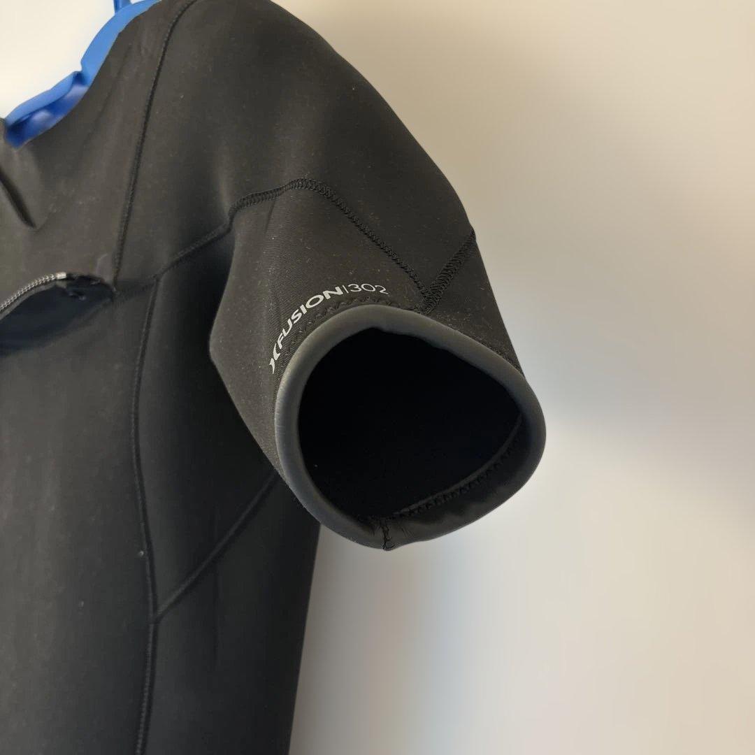 Hurley ウェットスーツ　シーガル 3mm ハンガー付き