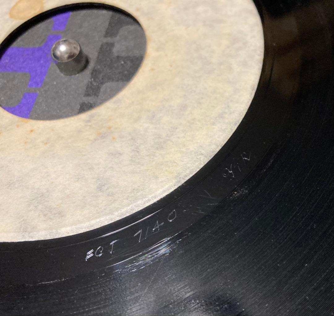 【JDI】Make Yourself Comfortable /Hot Nosh