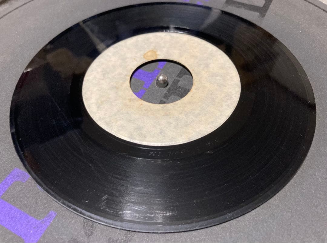 【JDI】Make Yourself Comfortable /Hot Nosh