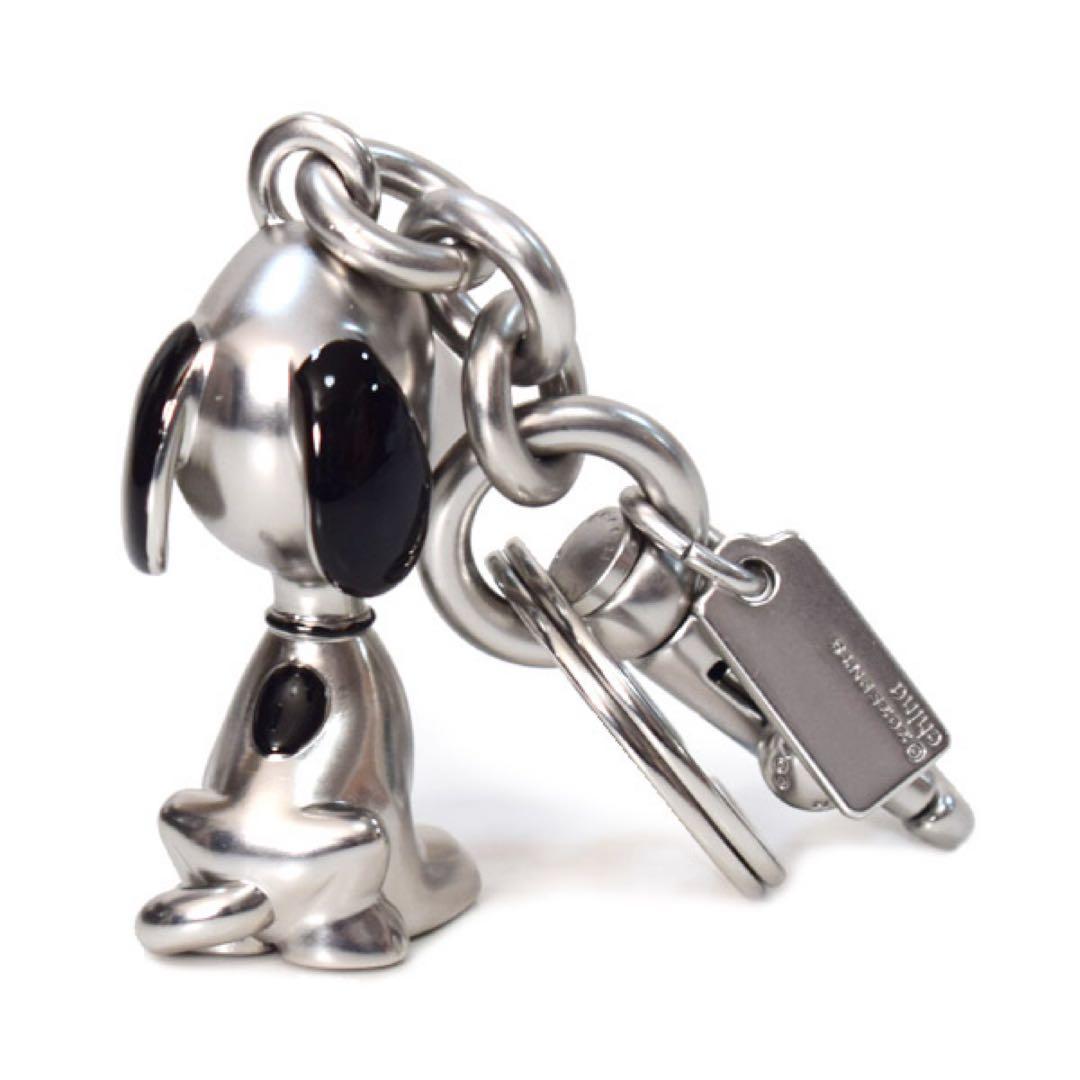 COACH2025 コラボ スヌーピー チャーム