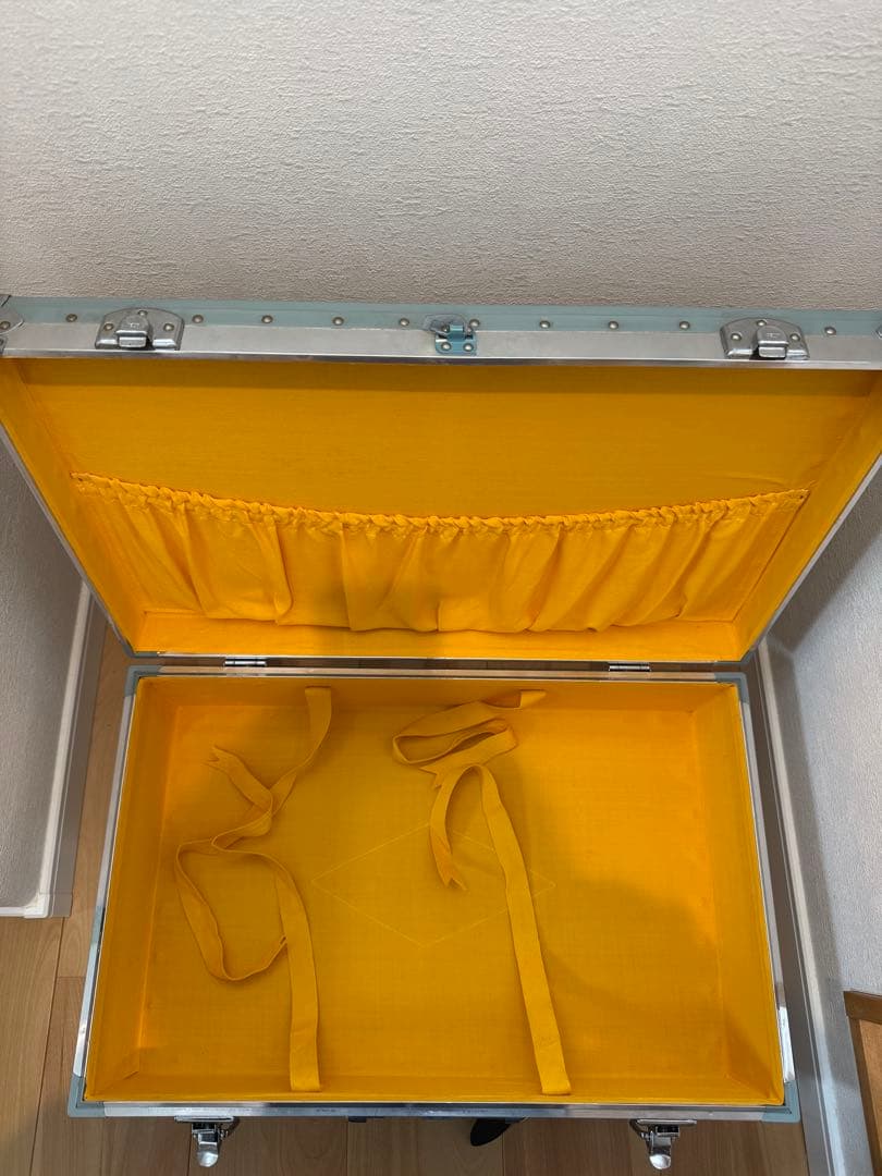 アタッシュケース