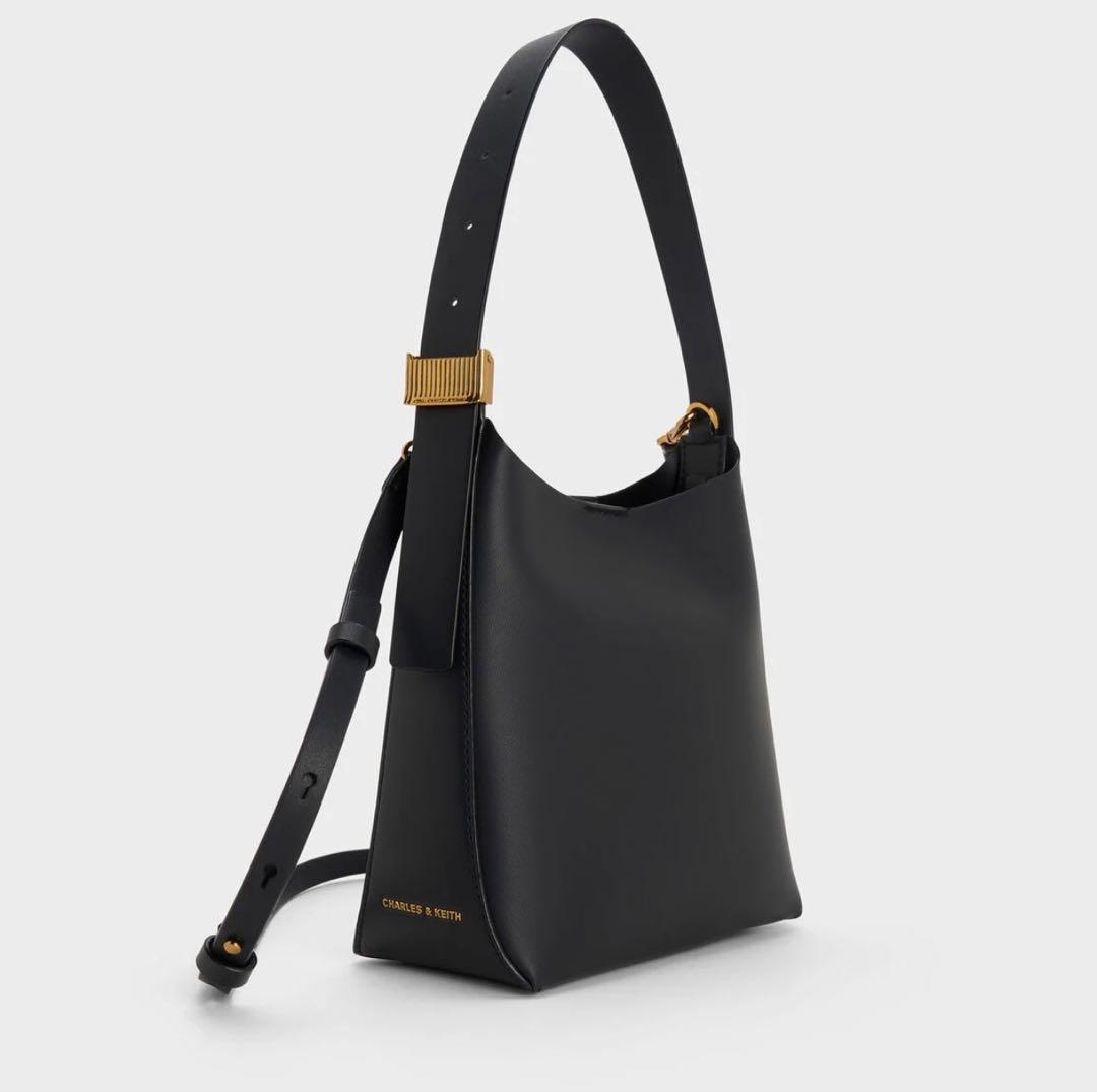 CHARLES & KEITH Edna エドナ バケツバッグ ブラック