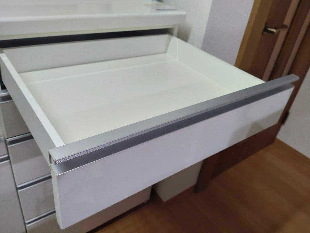 Pamouna（パモウナ）食器棚