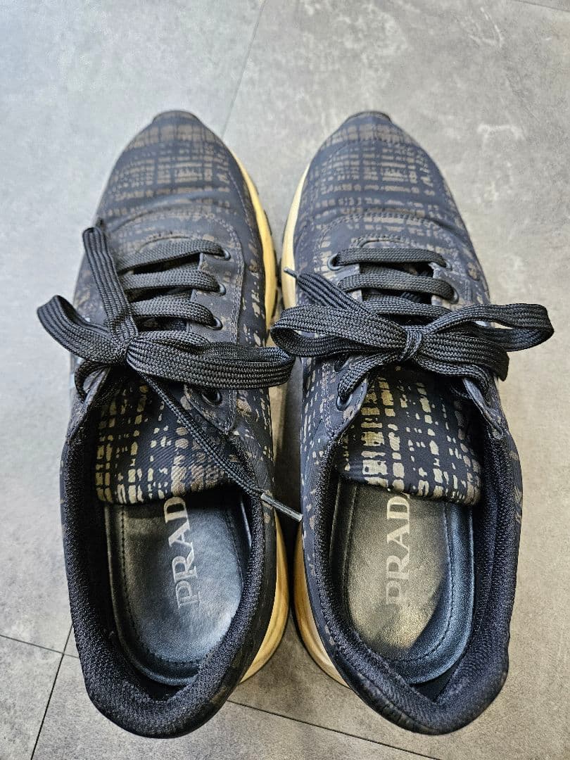 プラダ メンズ スニーカー シューズ ２６cm