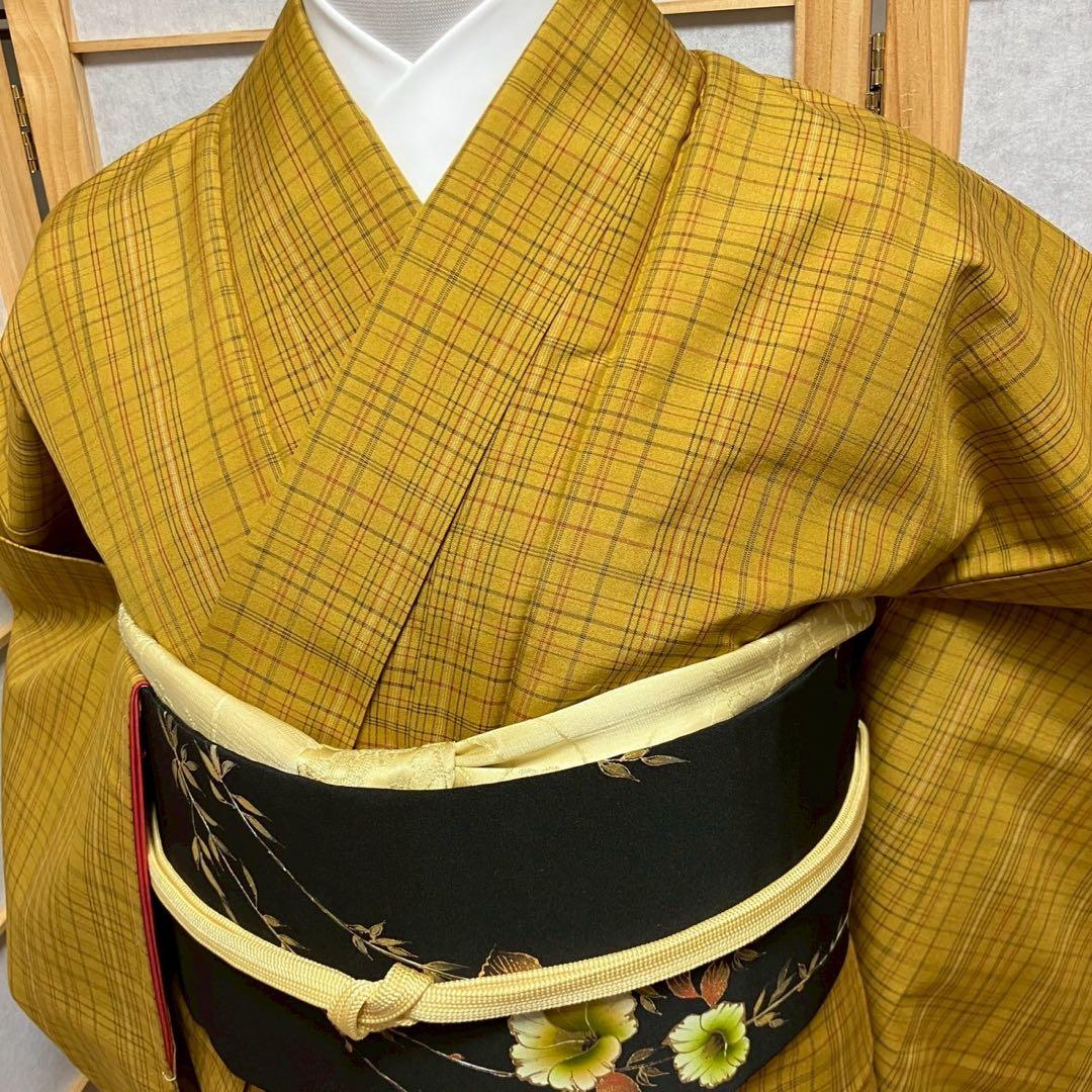 ［4376］黄八丈 紬 美品 未使用 格子縞 しつけ付 逸品 正絹 着物 袷