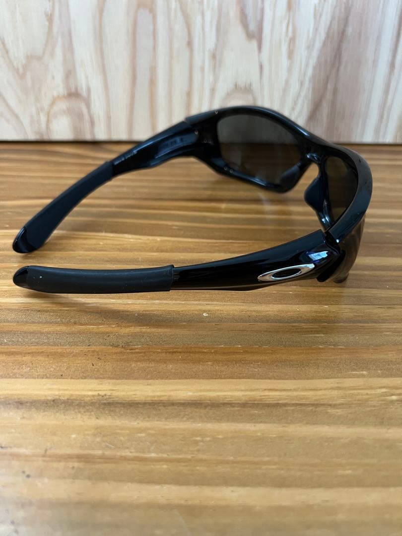 オークリー　ピットブル