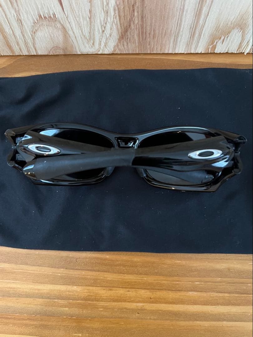 オークリー　ピットブル