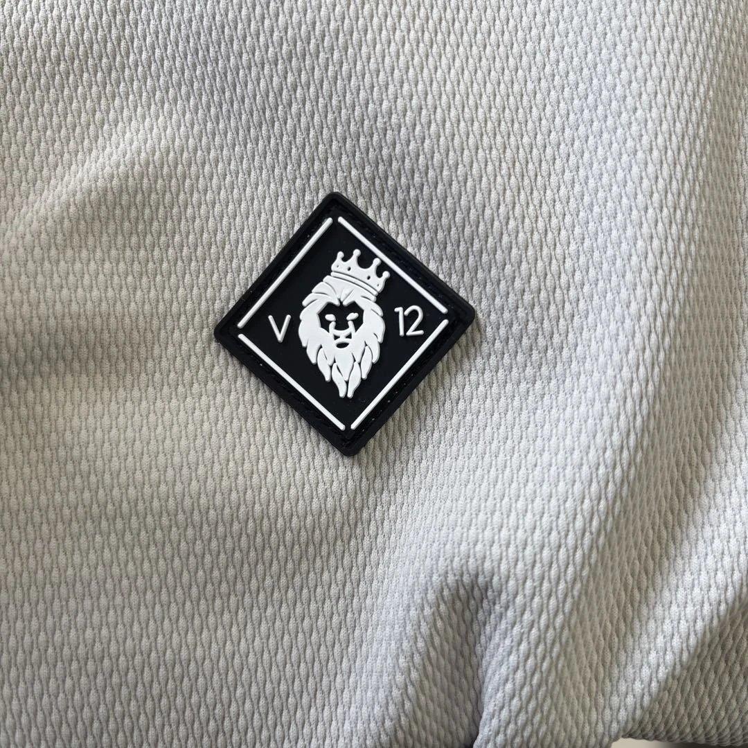 v12 モックネックシャツ　サイズL 2025秋冬モデル